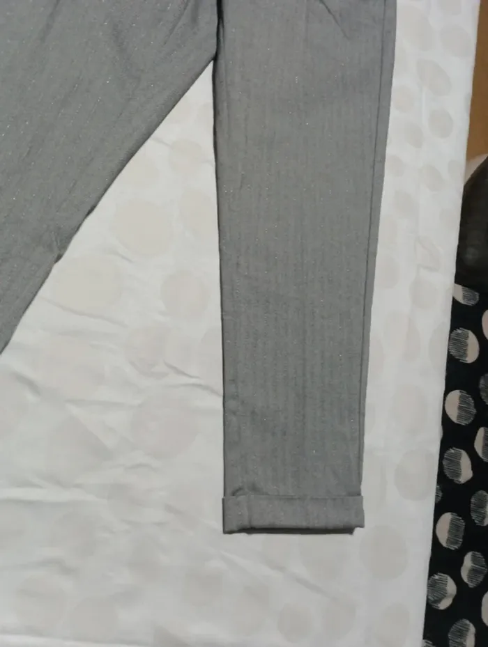 Pantalon chino femme Teddy Smith taille 36 gris rayures paillettes coupe court - photo numéro 3