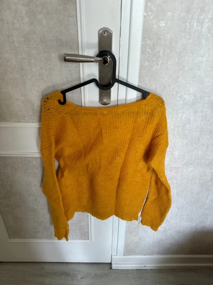 Pull laine jaune - photo numéro 3
