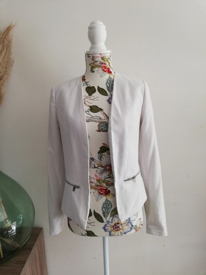 Blazer blanc Kiabi T36 - photo numéro 2