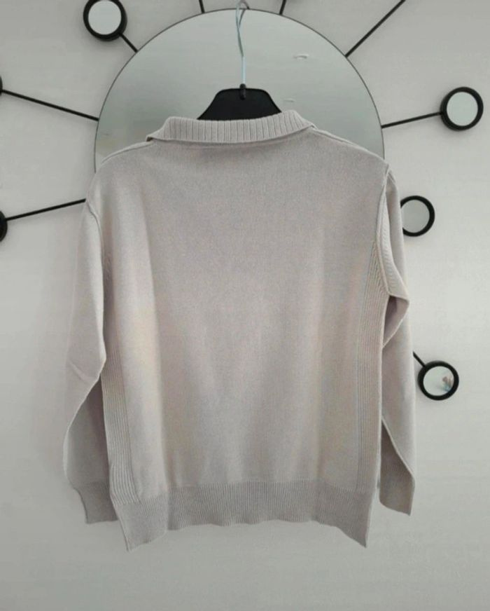 Joli pull Okaidi col V 8 ans - photo numéro 2