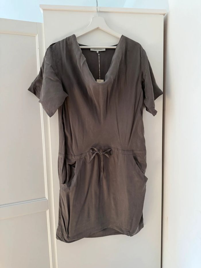 superbe robe neuve fluide soyeuse Gerard Darel 40 L