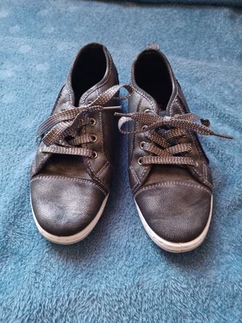 Chaussures à lacets