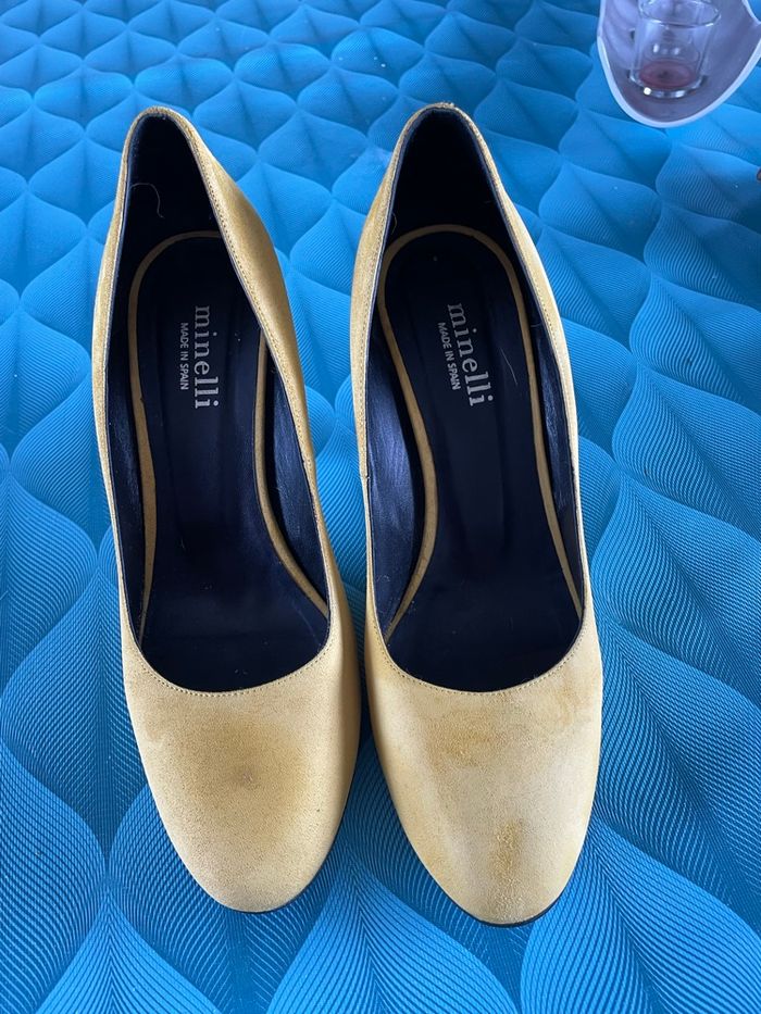 Chaussure jaune