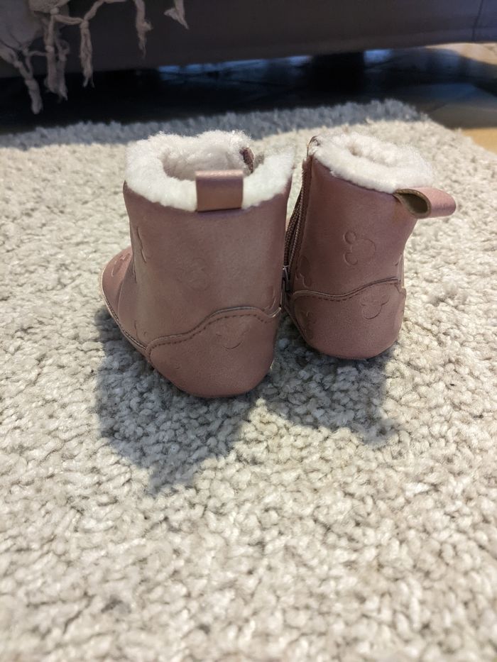 Bottes fourrées Minnie 0-3 mois - photo numéro 3
