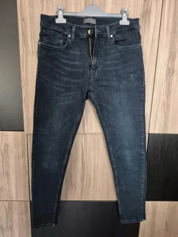 Jean Zara man