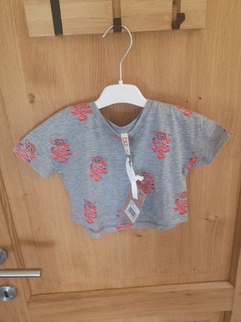 T-shirt court en gris à imprimé coloré rouge CKS 2 ans