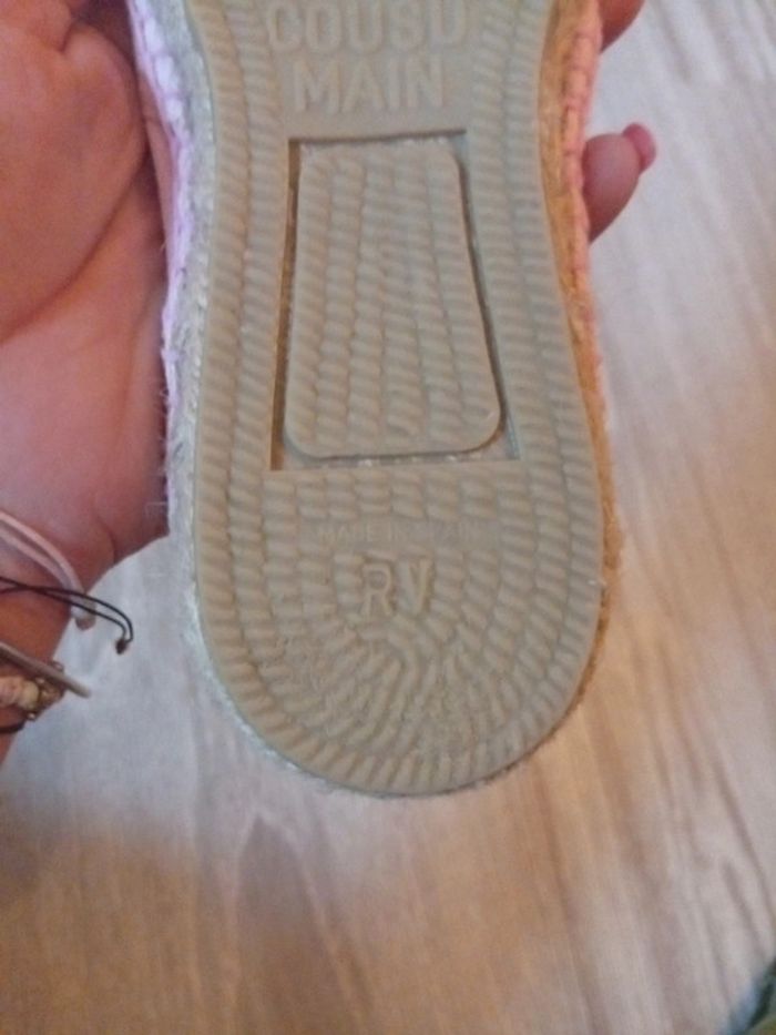 Espadrilles neuve - photo numéro 4