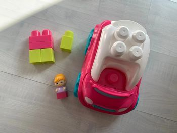 Voiture rose megabloks