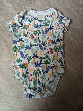 Body tape à l'œil 12 pous motif palmiers