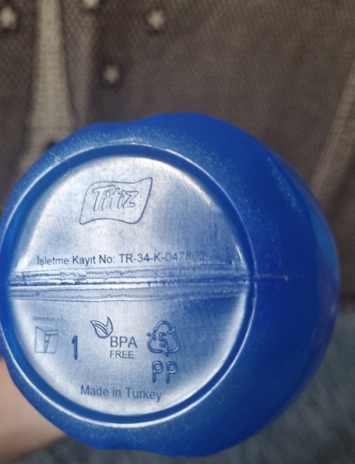Gourde bleu avec bouchon - photo numéro 8