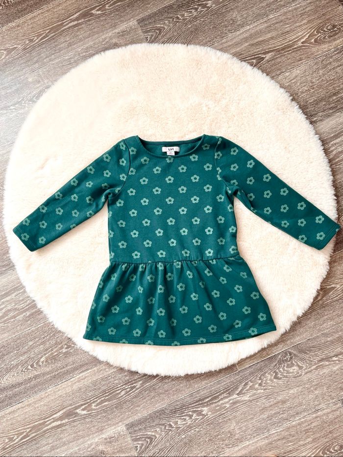 Robe molletonnée verte 5 ans (LH)