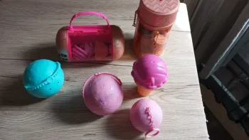 Lot 2 poupées L.O.L. Surprise + accessoires