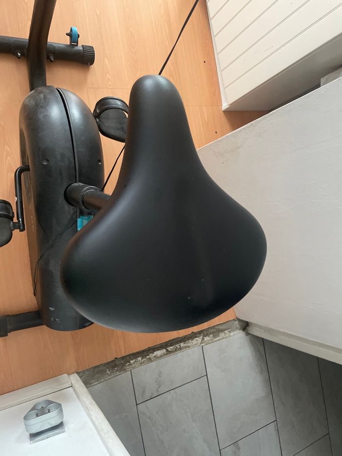 Vélo d’appartement - photo numéro 4