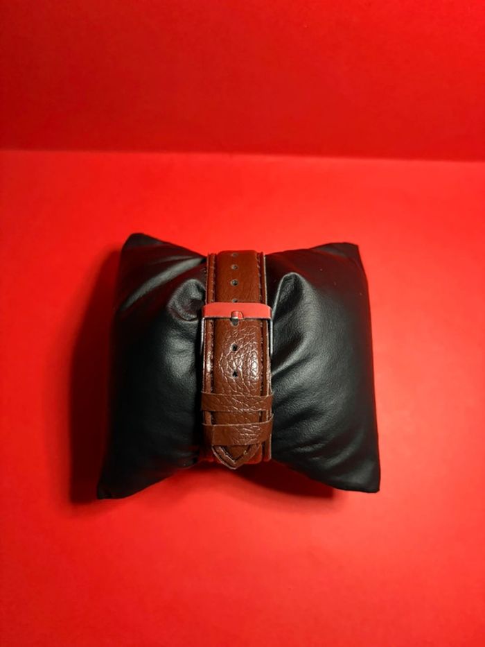 Montre "Geneva" Quartz cuir couleur marron pour Femme élégante, bracelet personnalisable - photo numéro 5