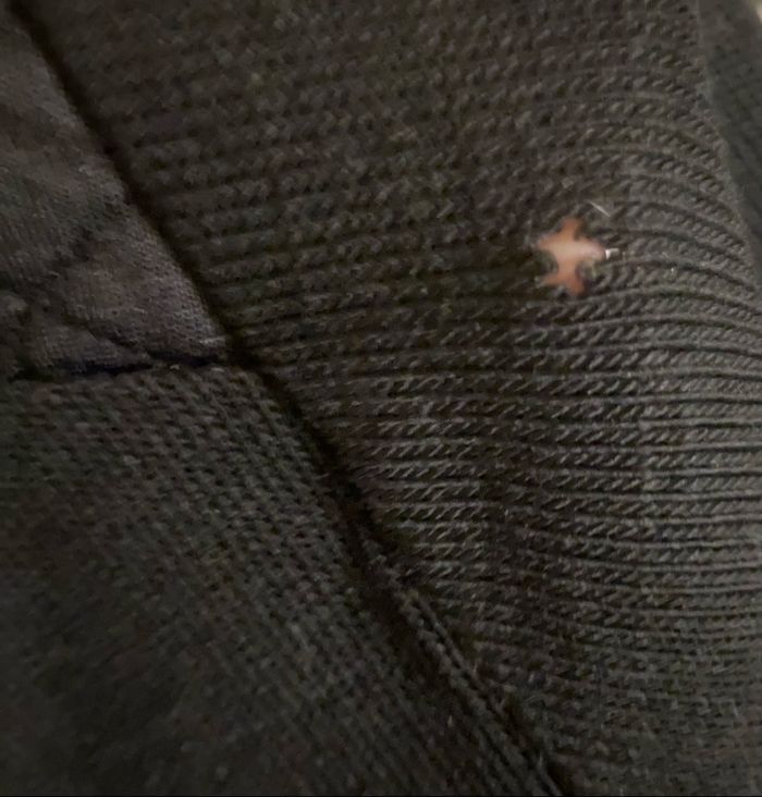 Pull »Zoé&Co »noir et pastilles argentées - photo numéro 5