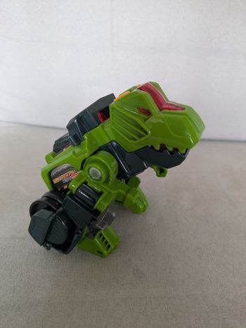 Dinosaure transformer
