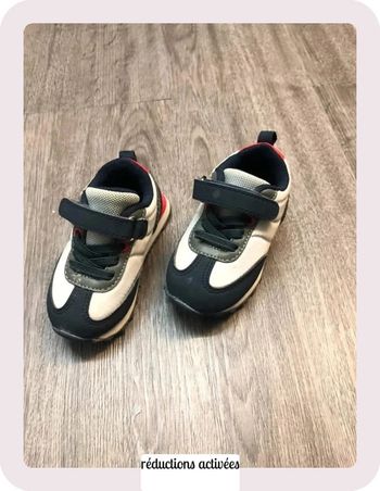 Basket pour bébé taille 18 neuf 🧸