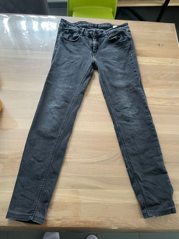 Jean noir - photo numéro 2