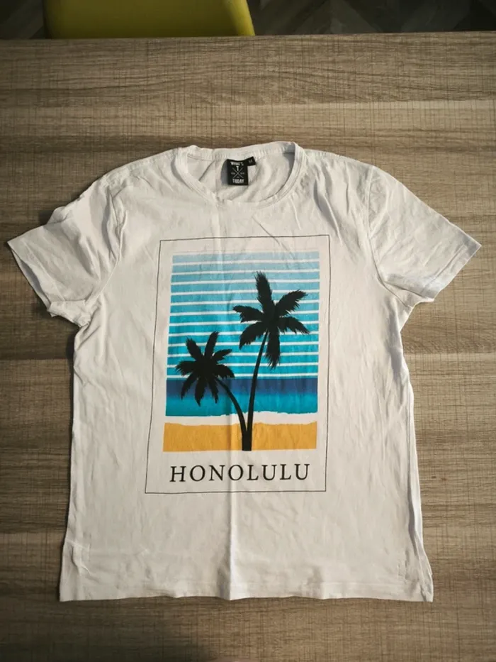 Tee shirt