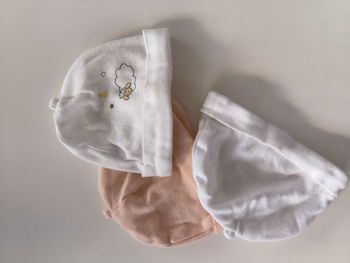 Lots 7 bonnets naissance