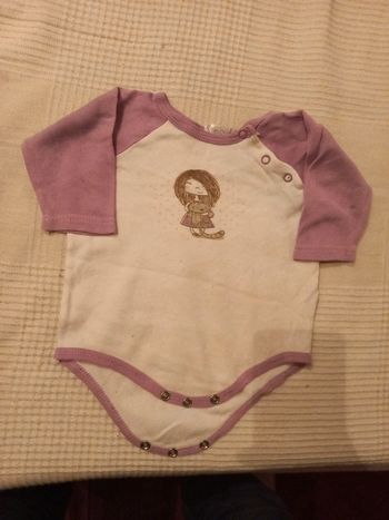 Body 6 9 mois coton mauve thème petite fille et chat