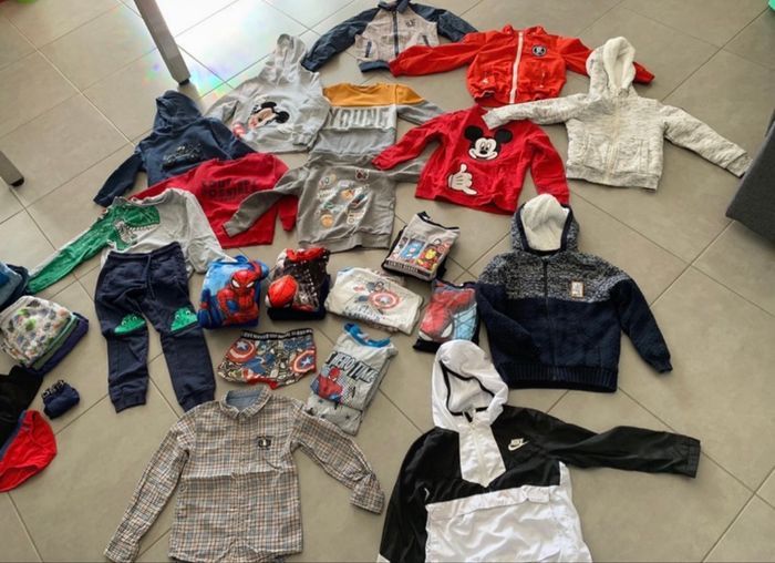 Gros lot vêtements 6 ans garçon