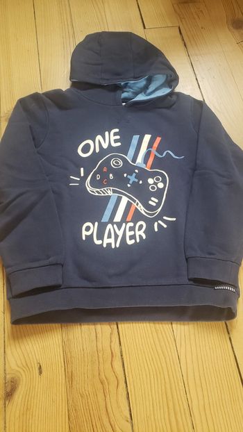 Pull à capuche 10 ans