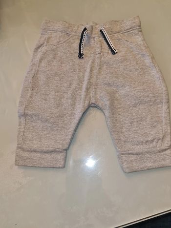 Jogging sarouel tape a l oeil 6 mois