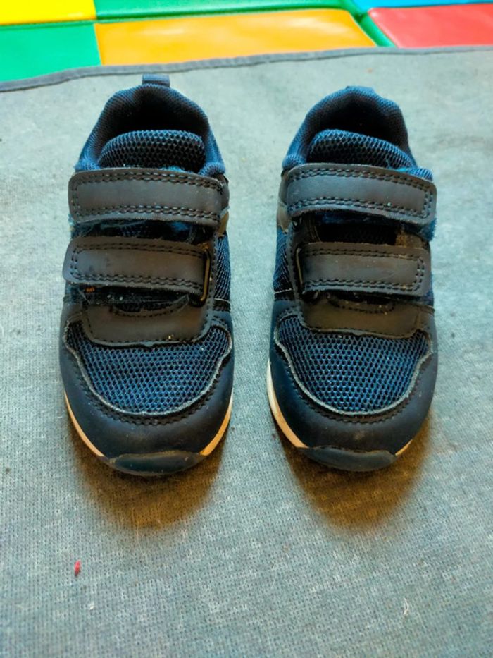 Lot 2 paires baskets garçon Primark – Pointure 24 - photo numéro 3