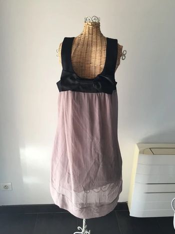 Robe Vero Moda grise et noire avec noeud taille S / M
