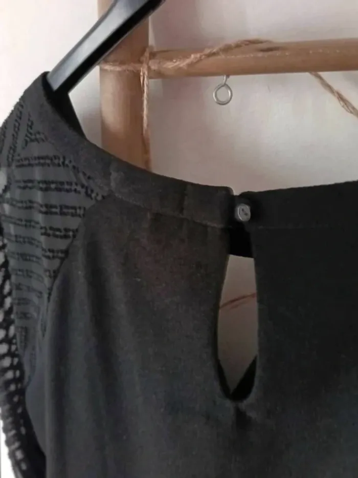 Robe  noire manches transparentes - photo numéro 4