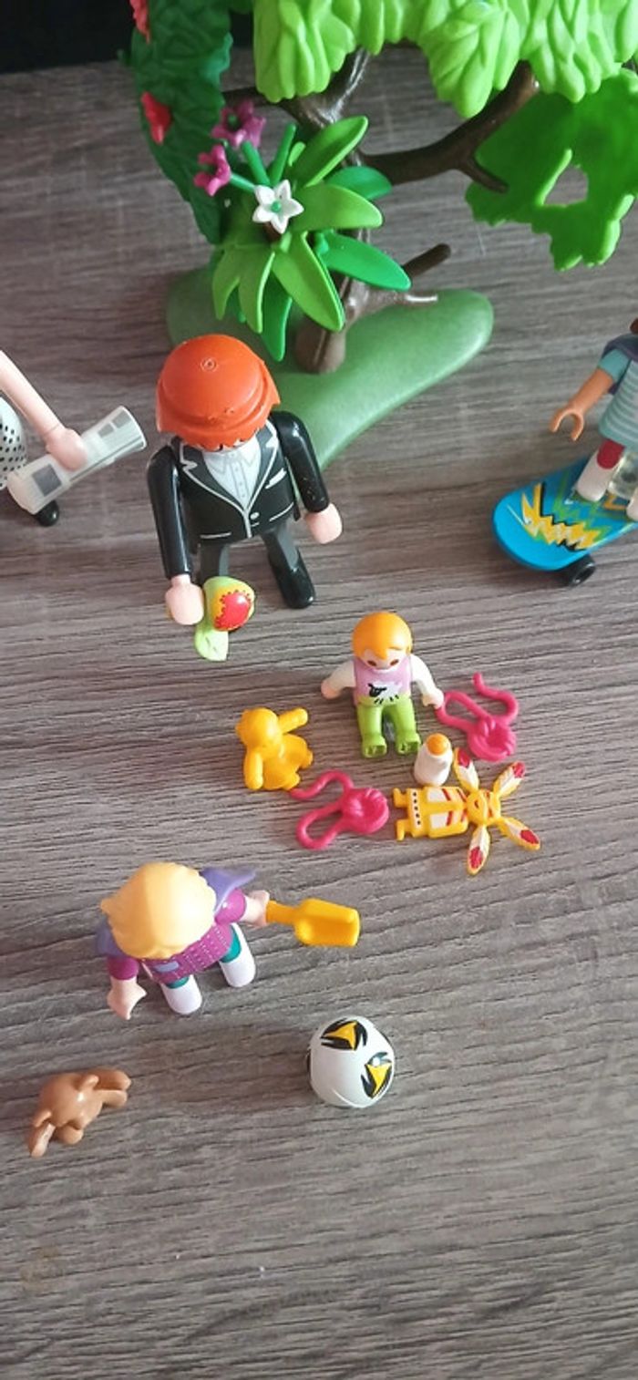 Playmobil famille jardin - photo numéro 5