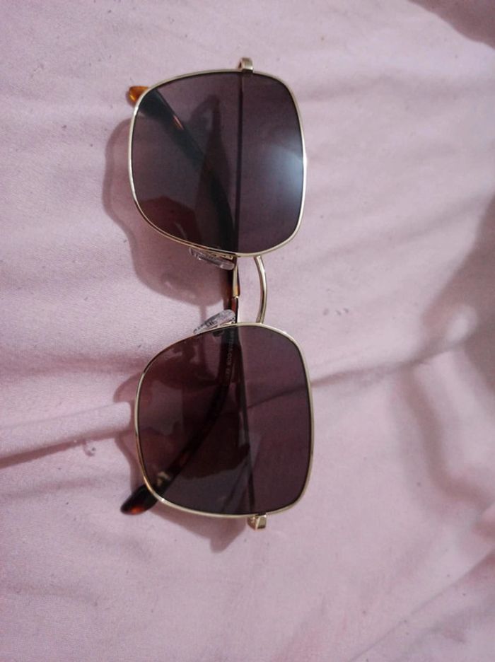 Lunettes de soleil neuve catégorie 3