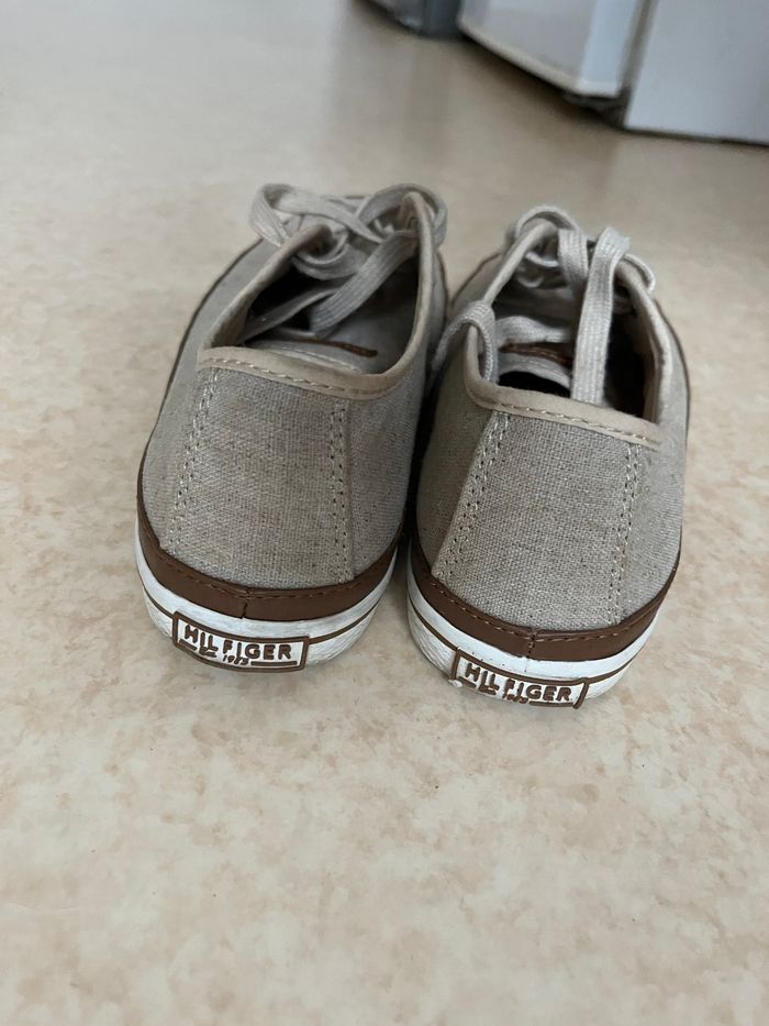 Basket homme tommy Hilfiger marron 40 en très bon état - photo numéro 3