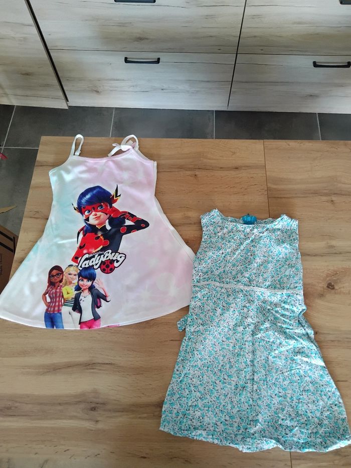 Lot vêtements fille taille 6 ans - photo numéro 2