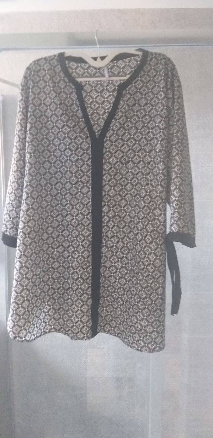 Tunique fantaisie taille 54 neuve
