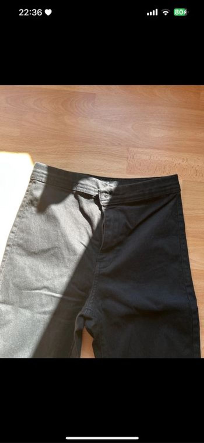 Jeans slim noir Bershka – Taille S – Très bon état - photo numéro 3