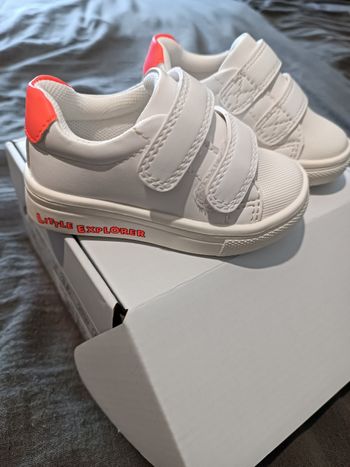 Baskets NEUVES