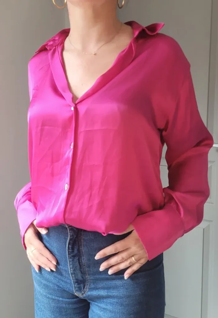 Chemise satinée jamais portée zara fuchsia