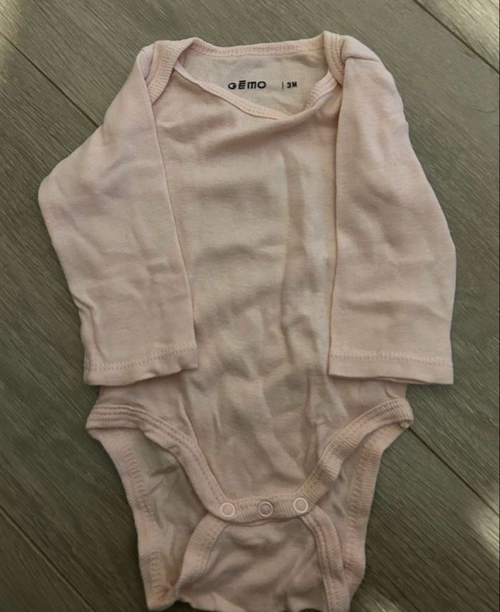 Lot de bodies - photo numéro 10