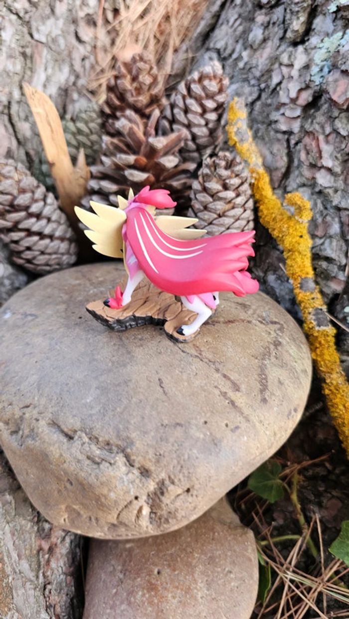 Super figurine Pokemon Nintendo zamazenta - photo numéro 5