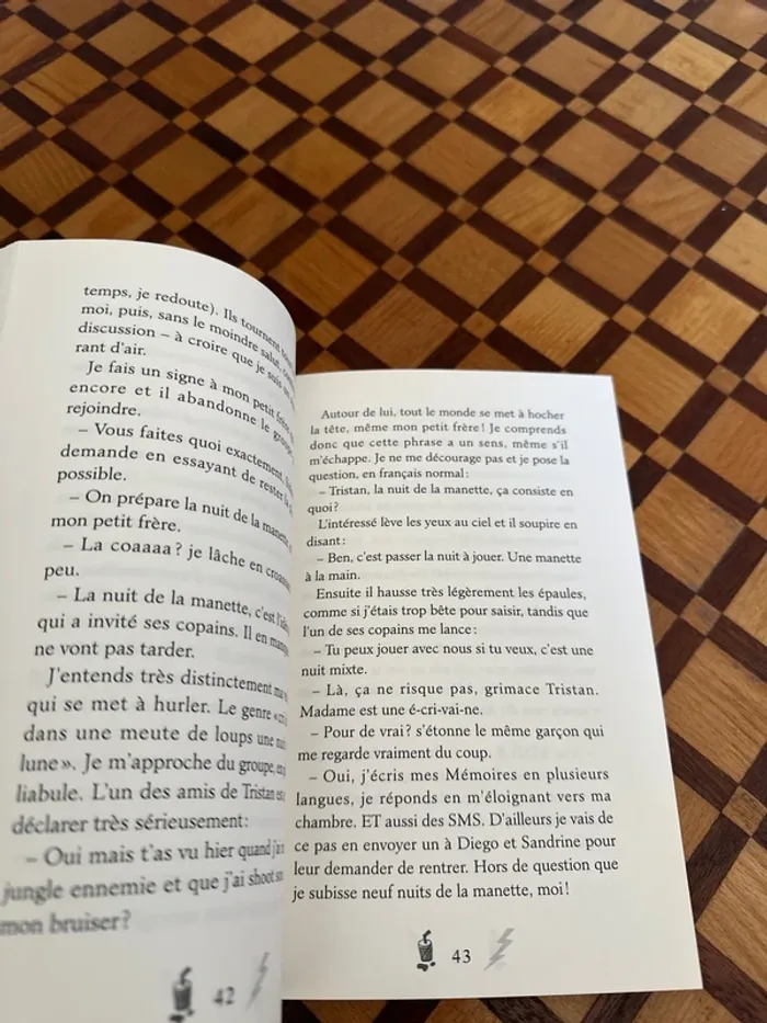 Livre 12 jours sans parents - photo numéro 4