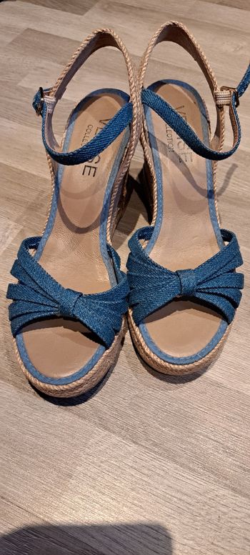 Sandales en denim bleues 