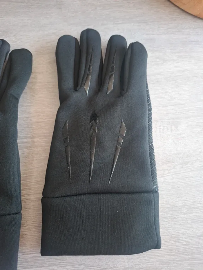 Paire de gants noir - photo numéro 4