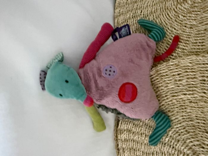 Doudou Peluche Musicale souris Les Jolis Pas Beaux Moulin Roty - photo numéro 2