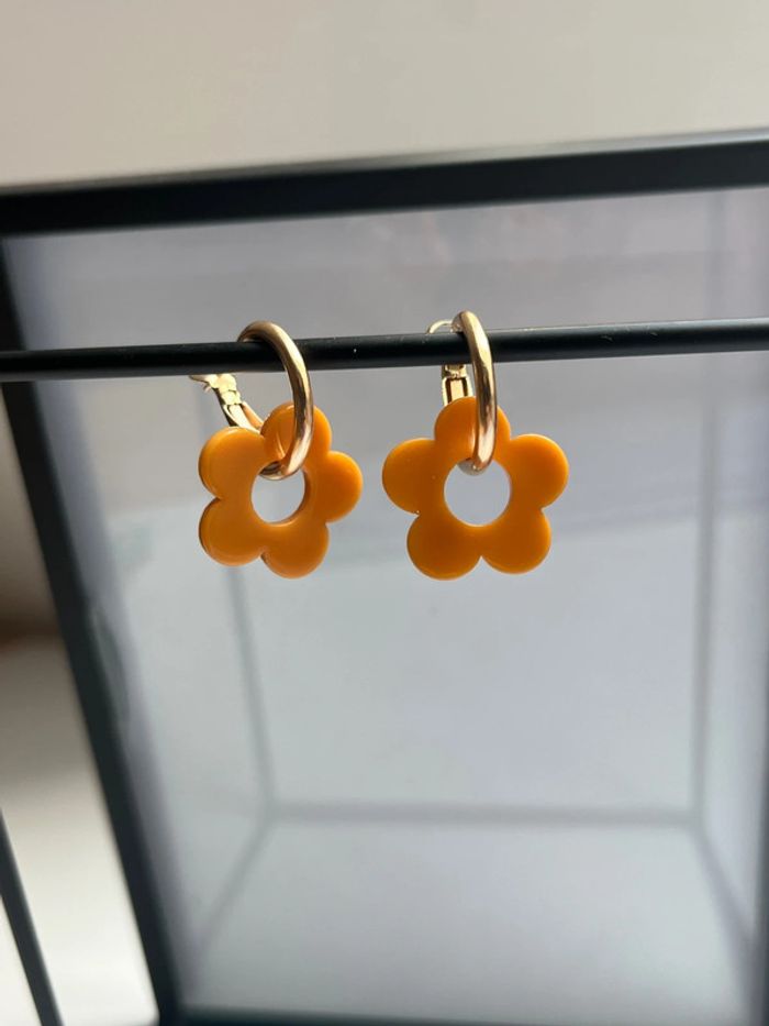 Boucles d’oreilles, fleurs