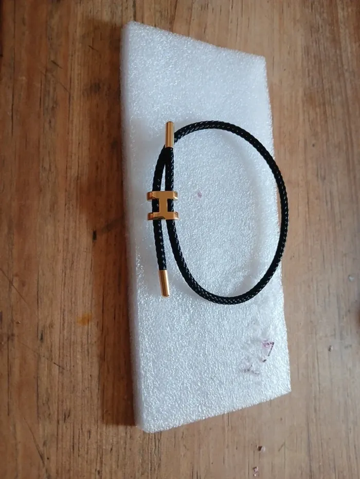 Bracelet en fils semi cuir H