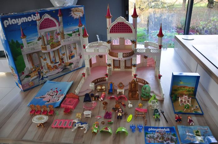 Boite Château playmobil meublé avec boîte d'origine 4250 +mini set - photo numéro 5