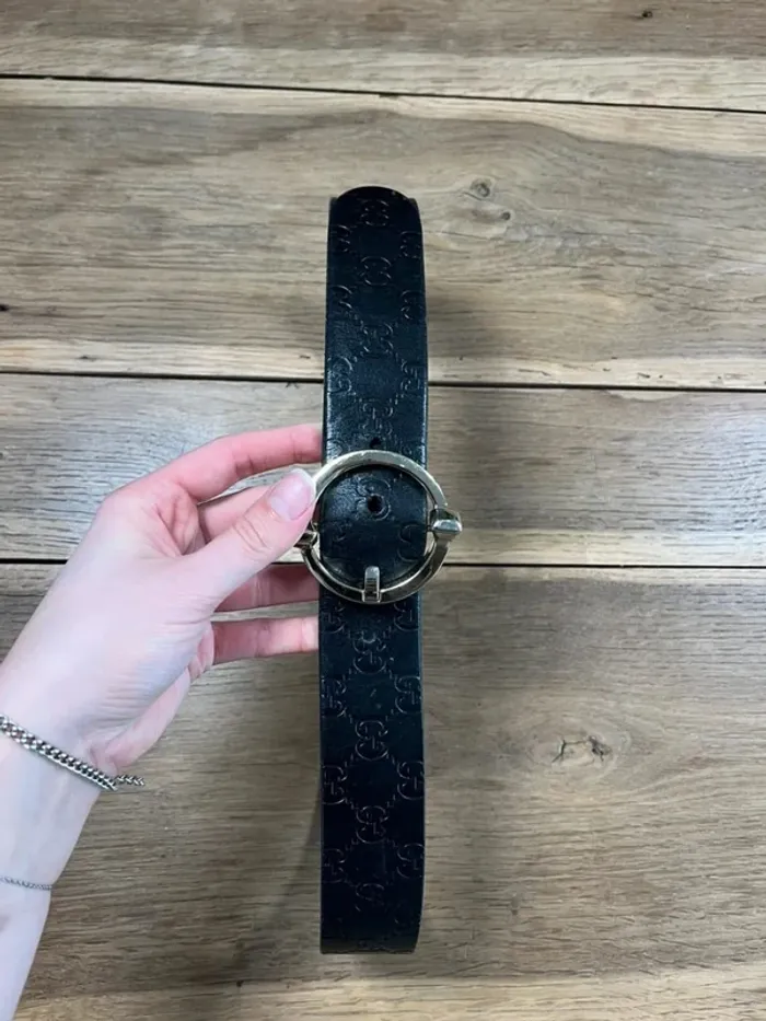 Ceinture noire et dorée Gucci