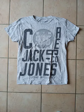 Tee-shirt